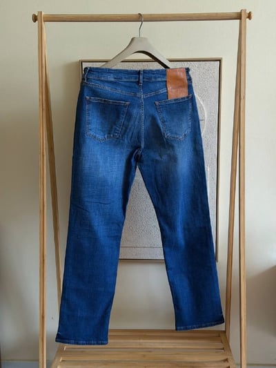 Straight-Leg Jeans