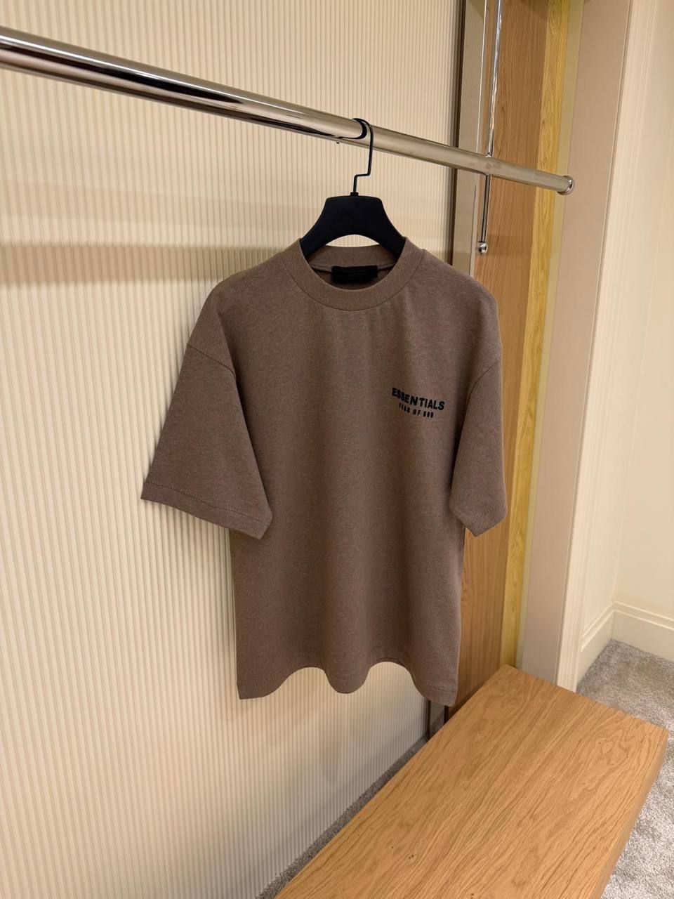 Essentials Fear of God T-Shirt – Taupe