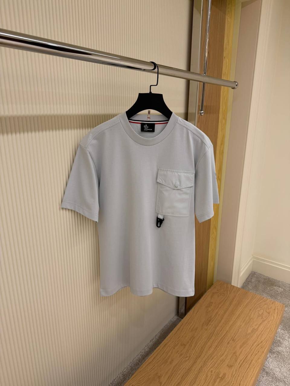 Moncler Grenoble Pocket T-Shirt – Light Grey