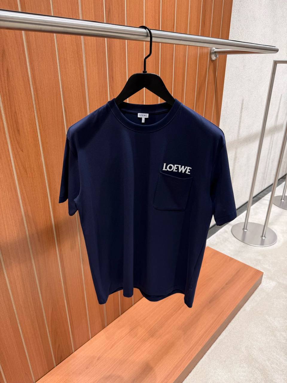 Loewe Embroidered-Logo Pocket Tee – Navy