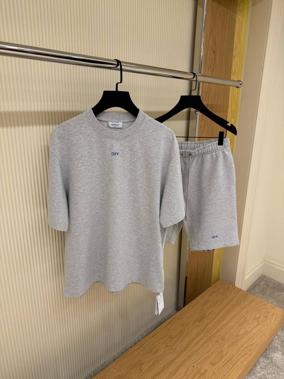 Off-White Arrow Tee & Shorts Set – Heather Grey